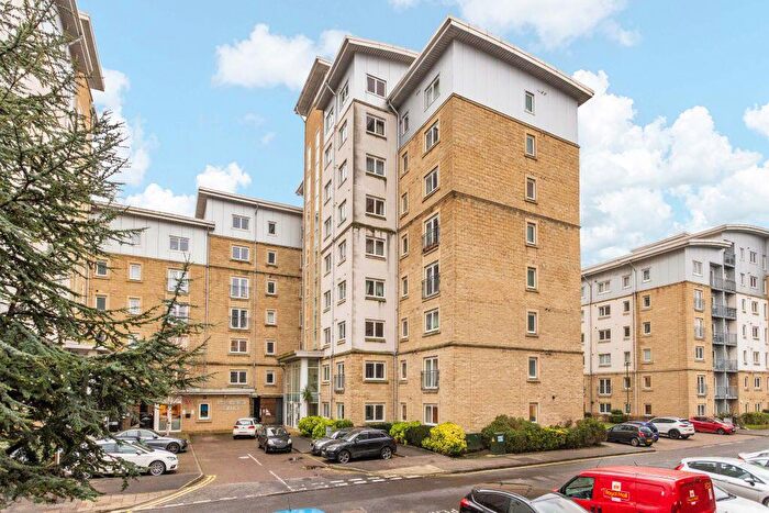 2 Bedroom Flat For Sale In / Pilrig Heights, Edinburgh, EH6