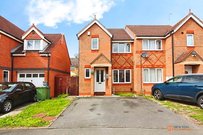 3 Bedroom Semi-Detached House For Sale In Darien Way, Thorpe Astley, LE3