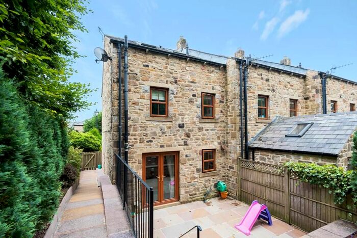 4 Bedroom Town House To Rent In Sycamore Court, Thornton In Craven, Skipton BD23