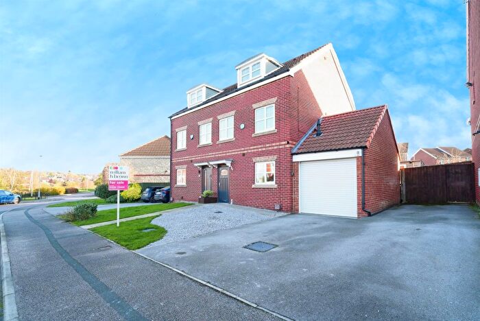 3 Bedroom Semi Detached House For Sale In Kingsway, Grimethorpe, Barnsley, S72