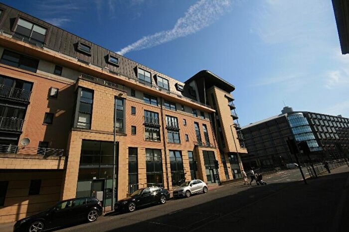 3 Bedroom Flat To Rent In Berkeley Street, City Centre, Glasgow, G3