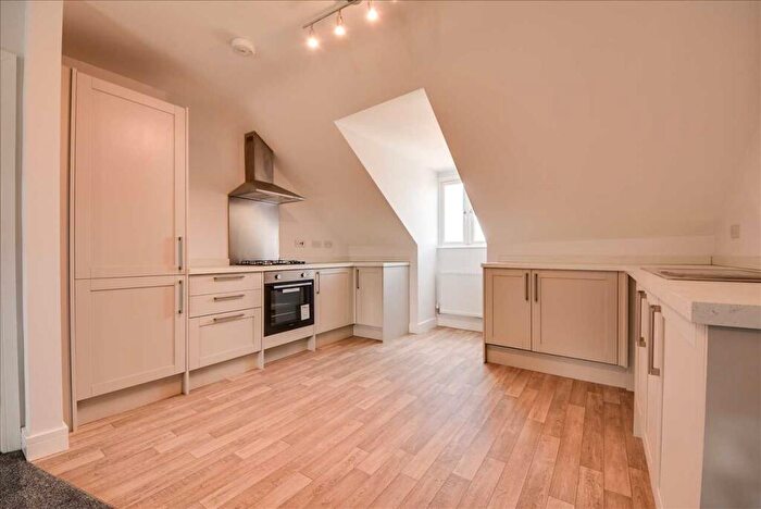 2 Bedroom Maisonette To Rent In Stanley Court, Stanley Road, Wellingborough, NN8