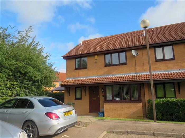 2 Bedroom Maisonette To Rent In Rolvenden Grove, Kents Hill, Milton Keynes, MK7