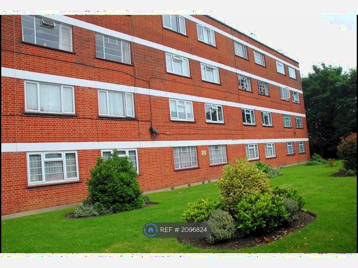 1 Bedroom Flat To Rent In Lordship Lane, London, N22