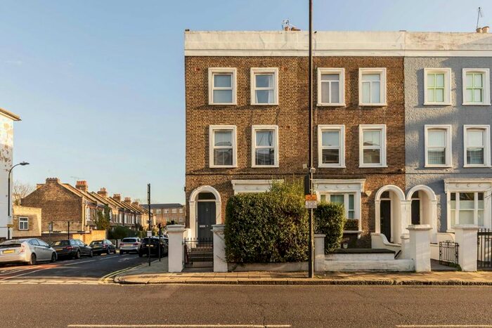 1 Bedroom Flat To Rent In Askew Road, London, W12