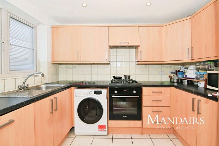 3 Bedroom Semi Detached House For Sale In Phoenix Close, Fletton, Peterborough, PE2