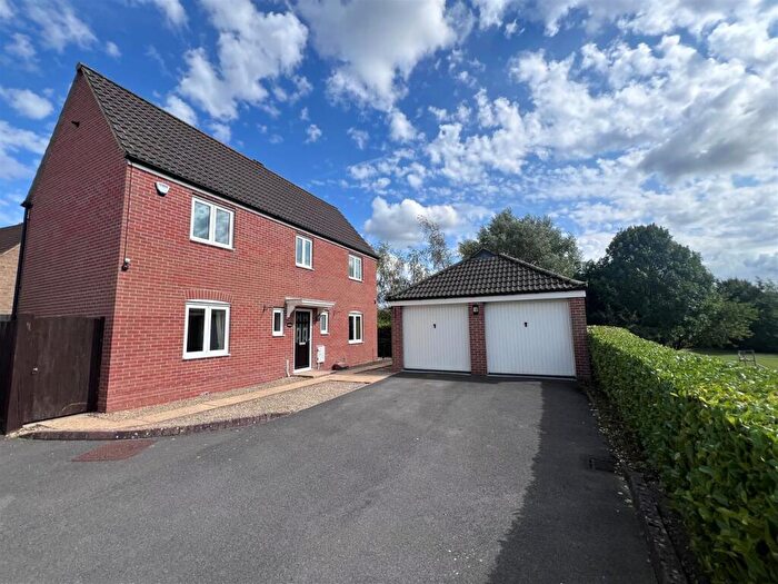 4 Bedroom House For Sale In Chaffinch Chase, Gillingham, SP8