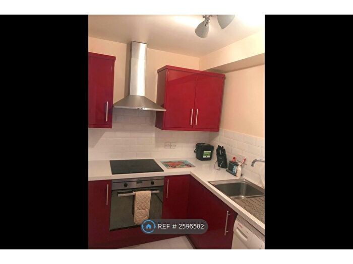 1 Bedroom Flat To Rent In Osprey House, London, SE19