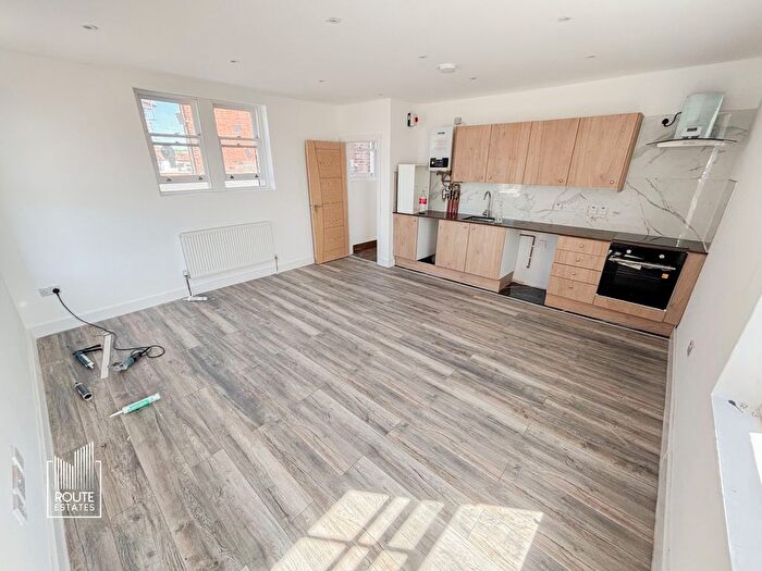 2 Bedroom Flat To Rent In Alma Road, Enfield, EN3