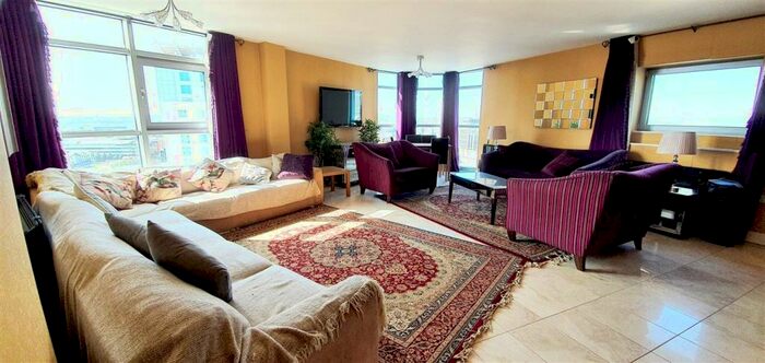 3 Bedroom Apartment To Rent In Altolusso, Bute Terrace, Cardiff, CF10