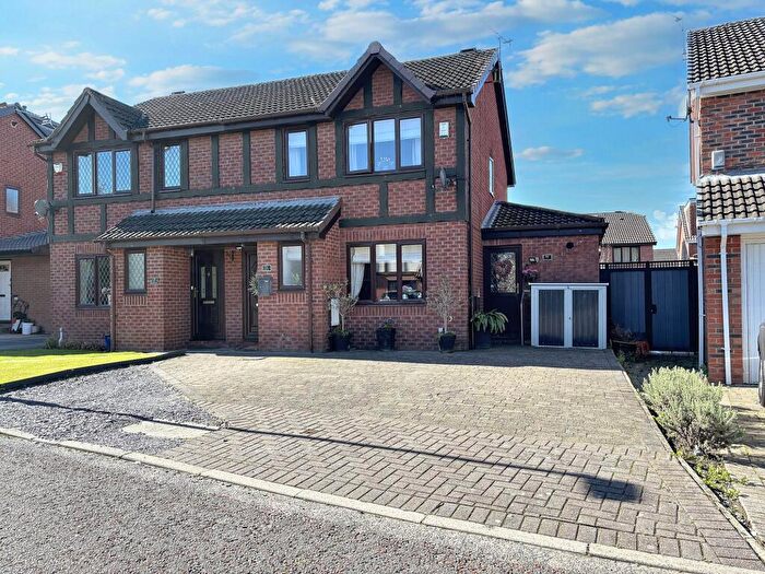 4 Bedroom Semi-Detached House For Sale In Priory Close, Burscough, L40