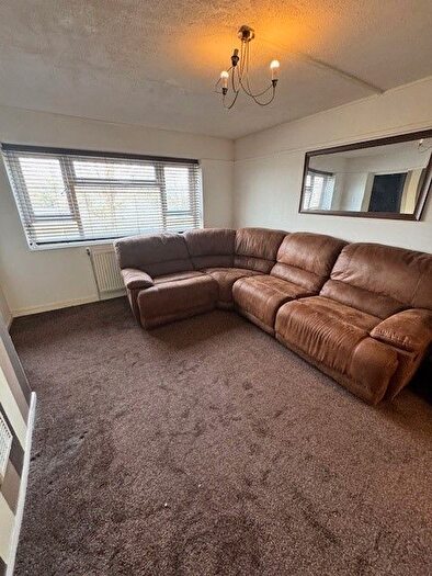 1 Bedroom Flat To Rent In Forest View Road, Manor Park, E12