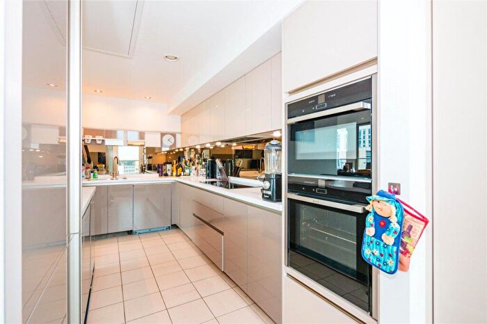 2 Bedroom Apartment To Rent In Leftbank, , Leftbank, Manchester, M3