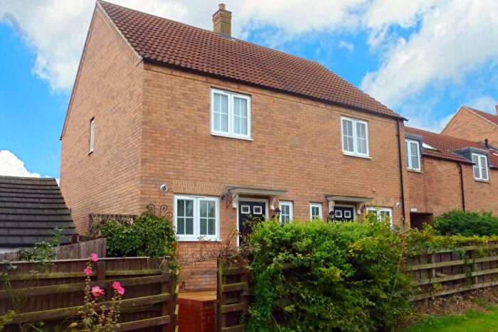 2 Bedroom End Of Terrace House For Sale In Canal Lane, Deanshanger, Milton Keynes, MK19