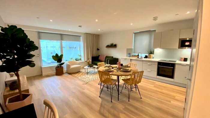 1 Bedroom Flat To Rent In Didsbury Close, London, E6