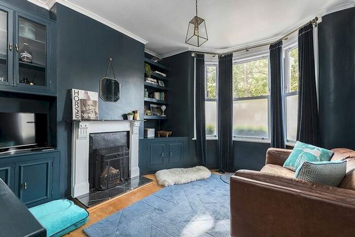 2 Bedroom Flat To Rent In Townmead Road, London, SW6