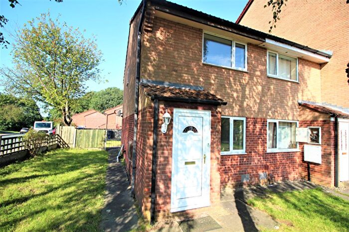 2 Bedroom Semi-Detached House To Rent In Savick Way, Preston, PR2
