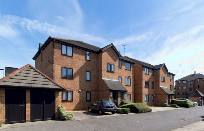 2 Bedroom Apartment To Rent In Avens Court Bream Close, London, N17