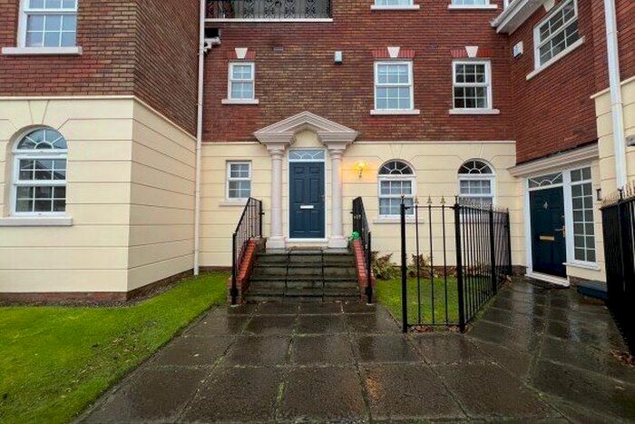 4 Bedroom Property To Rent In Wentworth Mews, Lytham St. Annes, FY8