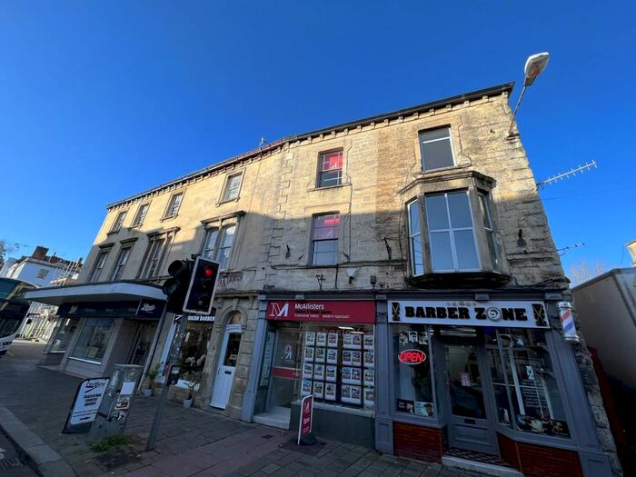 2 Bedroom Maisonette To Rent In Market Place, Frome, Somerset, BA11