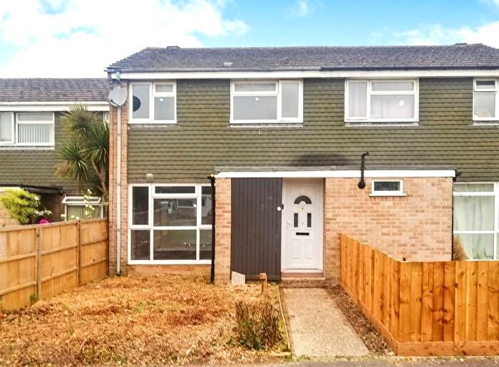 3 Bedroom Terraced House For Sale In Wordsworth Road, Thatcham, Berkshire, RG18