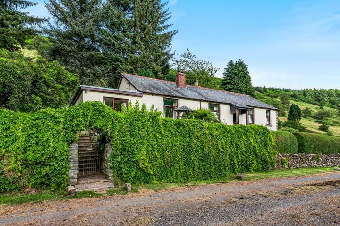 3 Bedroom Semi-Detached Bungalow For Sale In Abergavenny, Monmouthshire, NP7