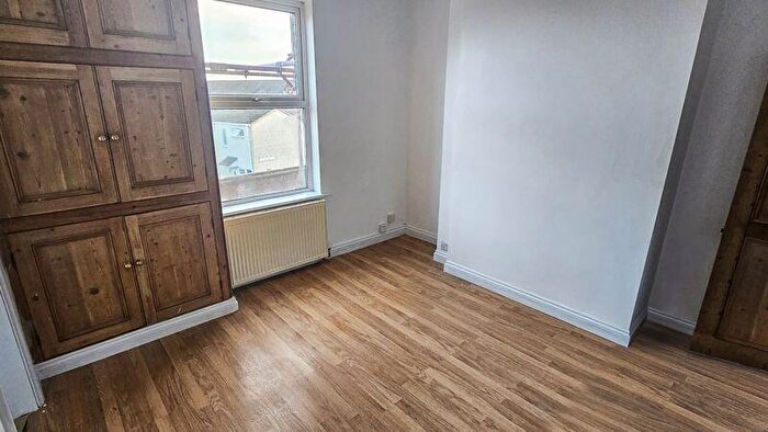 2 Bedroom Apartment To Rent In Elm Avenue, Mapperley Park, Nottingham, NG3
