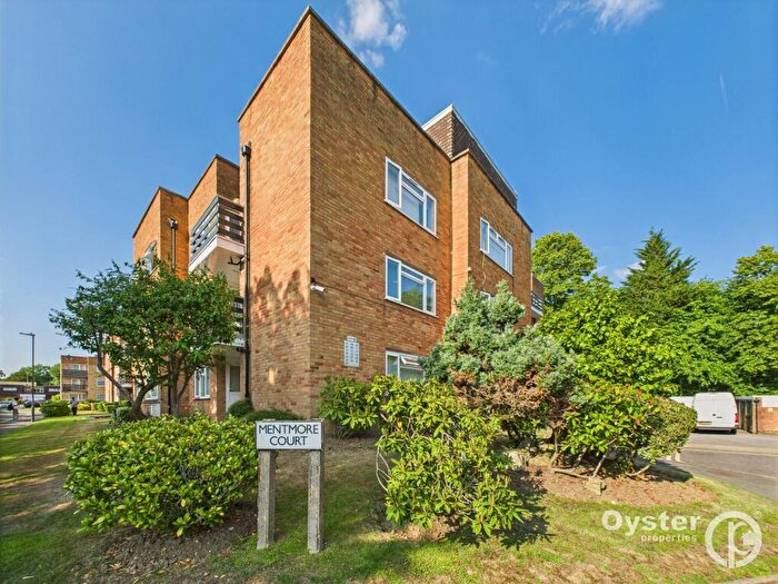 2 Bedroom Flat To Rent In September Way, Stanmore, HA7