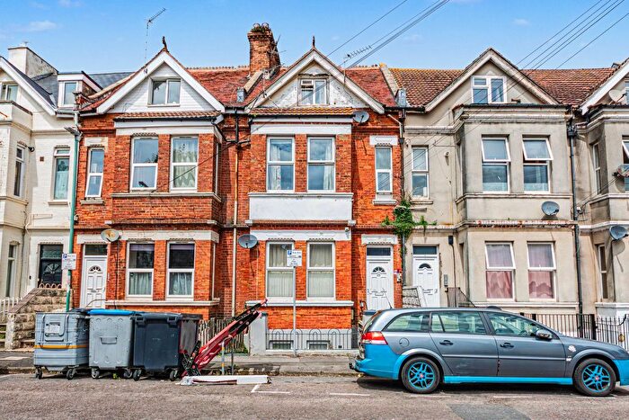 6 Bedroom Semi-Detached House For Sale In Windsor Road, Boscombe, Bournemouth, BH5