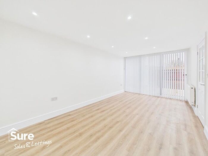 3 Bedroom End Of Terrace House To Rent In Runcorn Crescent, Hemel Hempstead, Hertfordshire, HP2