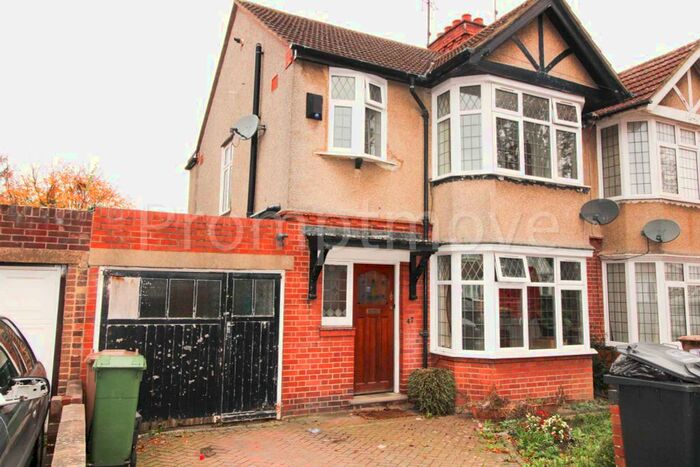3 Bedroom Property To Rent In Culverhouse Road, Luton, LU3