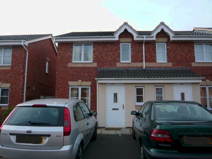 3 Bedroom Flat To Rent In Ullswater Road, Melton Mowbray, LE13