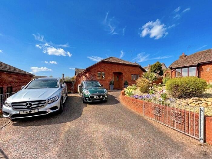 3 Bedroom Detached Bungalow For Sale In Lydia Close, Sidmouth, EX10
