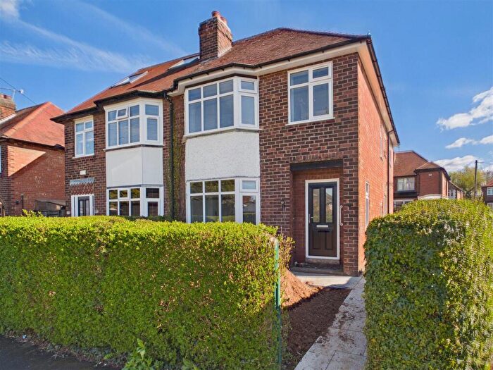 3 Bedroom Semi-Detached House For Sale In Abingdon Drive, Ruddington, Nottingham, NG11