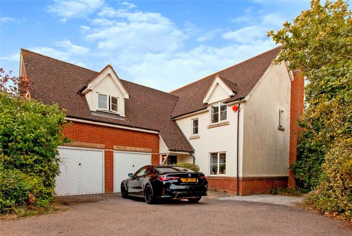 5 Bedroom Detached House For Sale In Devonshire Mews, Highfields Caldecote, Cambridge, CB23