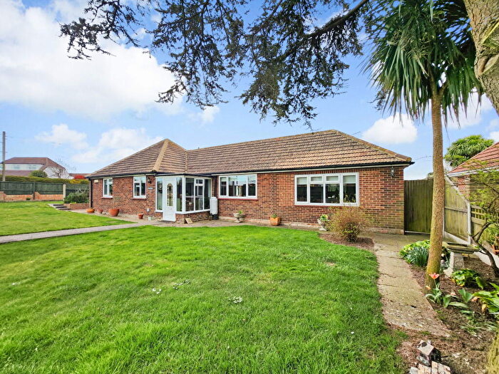 3 Bedroom Detached Bungalow For Sale In Mount Green Avenue, Cliffsend, Ramsgate, CT12