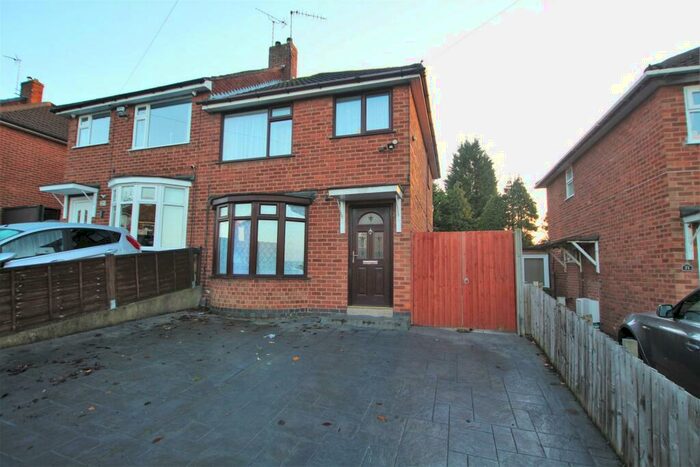 3 Bedroom House To Rent In Dorset Avenue, Glenfield, Leicester, LE3