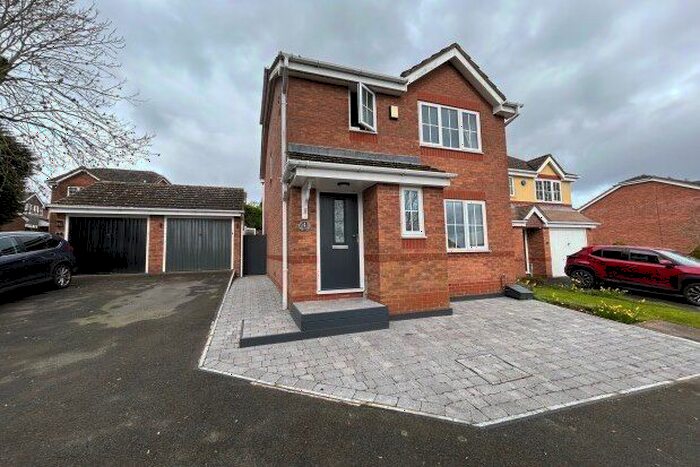 3 Bedroom Property To Rent In Old School Drive, Rowley Regis, B65