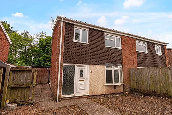 3 Bedroom Semi-Detached House For Sale In Stockton Close, Newport, NP19