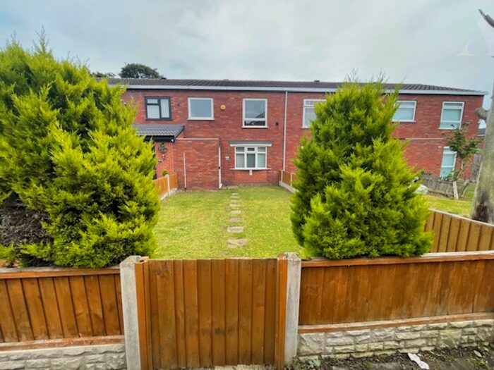 3 Bedroom Terraced House To Rent In Old Moat Way, Birmingham, West Midlands, B8