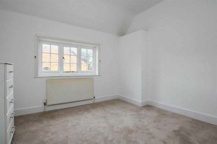 4 Bedroom Detached House For Sale In Great Warley Street, Great Warley, Brentwood, CM13