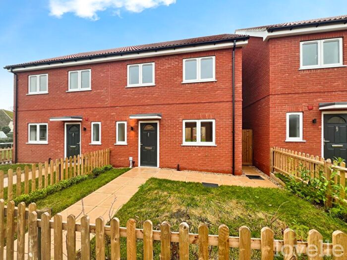 3 Bedroom Semi-Detached House To Rent In Blackburn Court, Coningsby, LN4