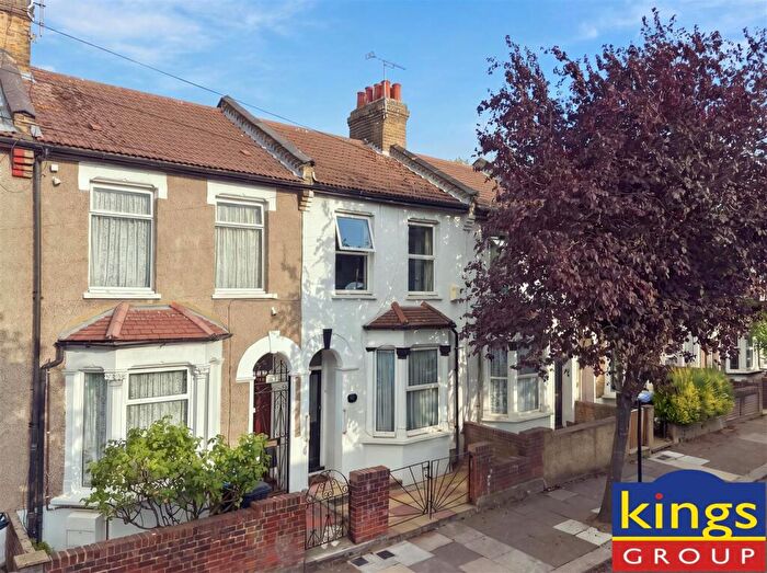 3 Bedroom Terraced House For Sale In Somerset Road, Edmonton, N18