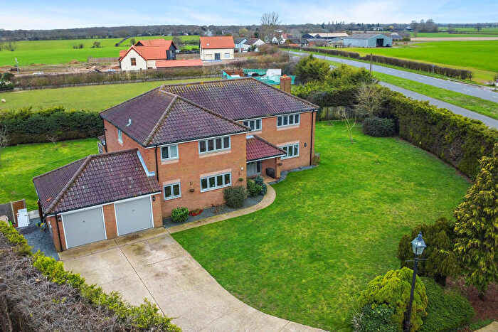 5 Bedroom Detached House For Sale In Copdock, Ipswich, Suffolk, IP8