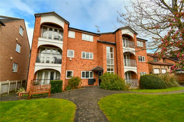 2 Bedroom Flat To Rent In Leigh Road, West Kirby, Wirral, CH48