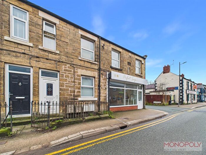 3 Bedroom Property For Sale In High Street, Coedpoeth, Wrexham, LL11