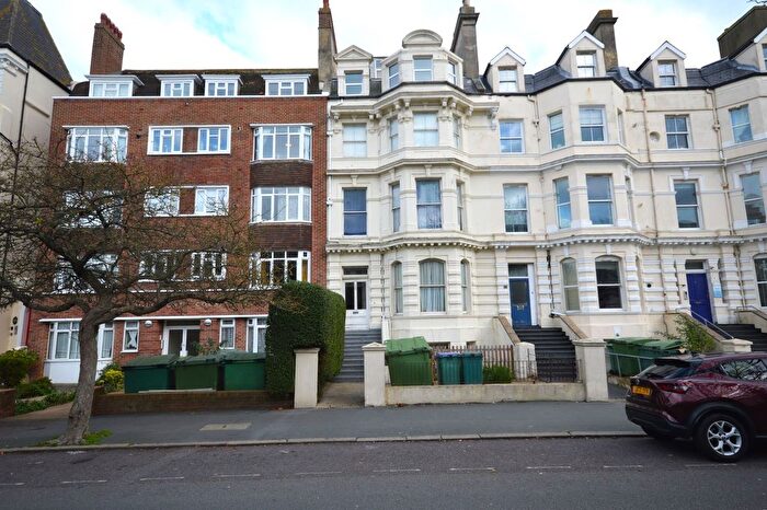 1 Bedroom Flat For Sale In Castle Hill Avenue, Folkestone, CT20