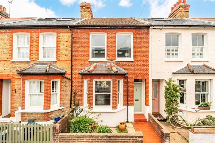 2 Bedroom Property To Rent In Windsor Road, Windsor Road, TW9