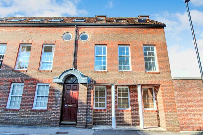 2 Bedroom Flat To Rent In Chamen House, Blandford Forum, Dorset, DT11