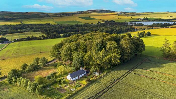 2 Bedroom Cottage For Sale In Burnside, Forfar, Angus, DD8